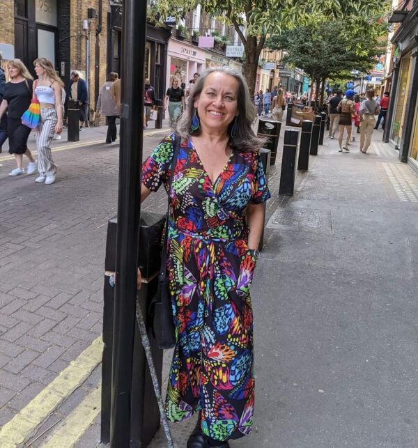Juliet in London Juliet Landau-Pope productivity coach standing in Convent Garden, London